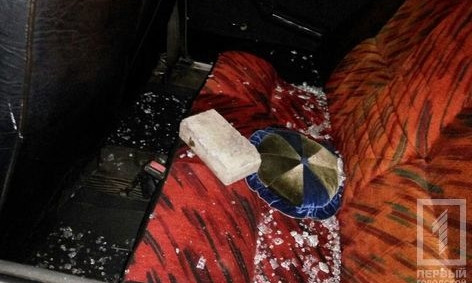В драке между пьяными криворожанами больше всего пострадала машина