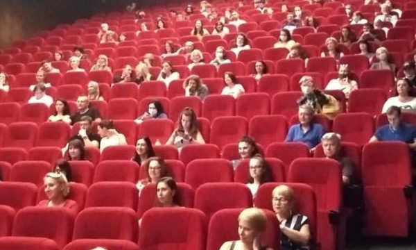 Кинотеатрам разрешили работать даже в «красной зоне»