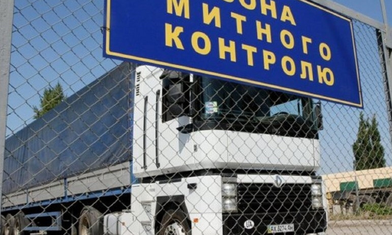Взятки, поборы, превышение полномочий, коррупция: все это "новая таможня" Максима Нефедова