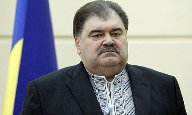 Клиника, где разгорелся языковой скандал, грозит подать в суд на известного политика