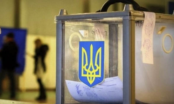 Сегодня за пост мэра идет борьба в семи городах Украины: идет второй тур голосования