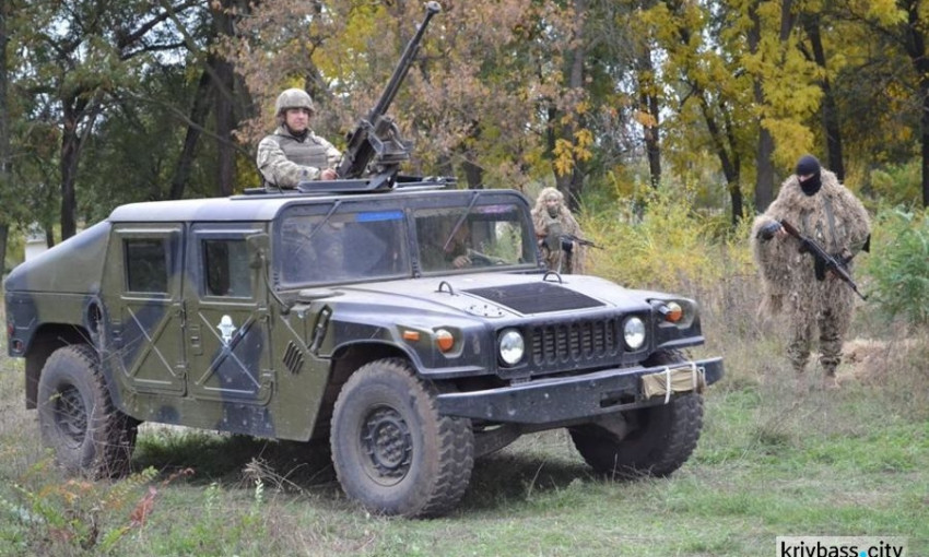 Бойцов 17 ОТБр поздравили с Днем защитника