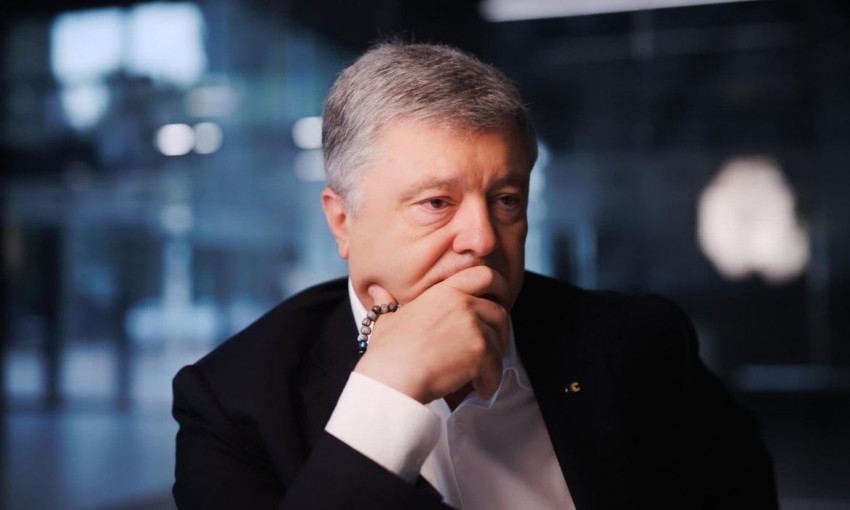 Петр Порошенко стал полноценным владельцем телеканала «Прямой»