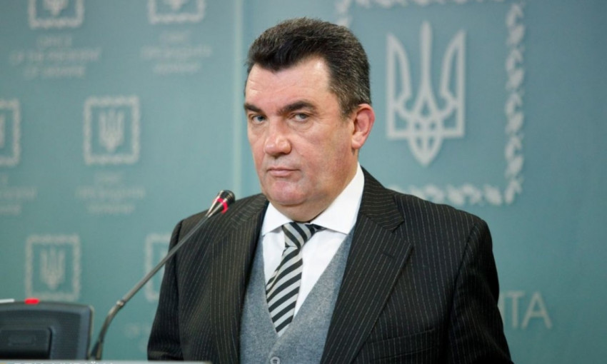 Секретарь СНБО анонсировал новые санкции против граждан Украины