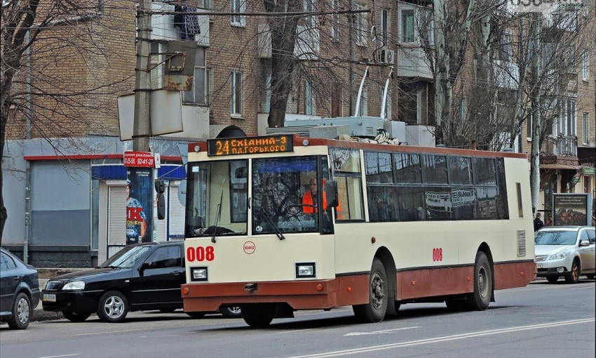 В Кривом Роге изменили маршрут движения гибридного троллейбуса