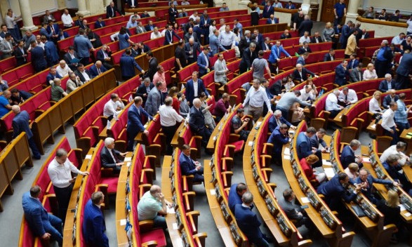 Верховная Рада запретила аптекам продавать препараты детям