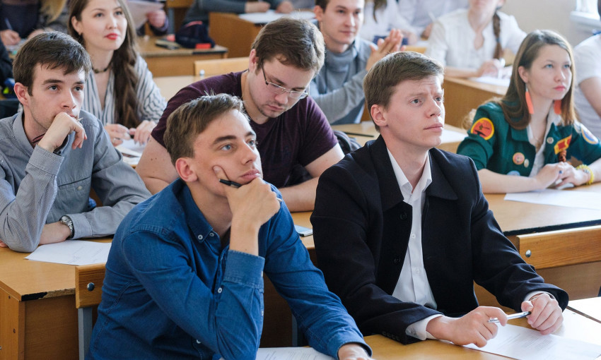В украинских школах планируют ввести новый предмет для старшеклассников