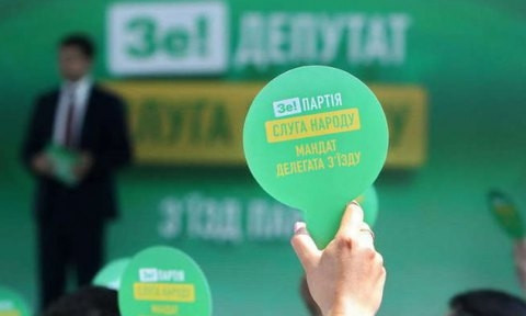 "Слугу народа" избили на заправке под Житомиром