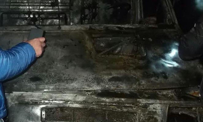 Полиция подтвердила умышленный поджог микроавтобуса в Кривом Роге