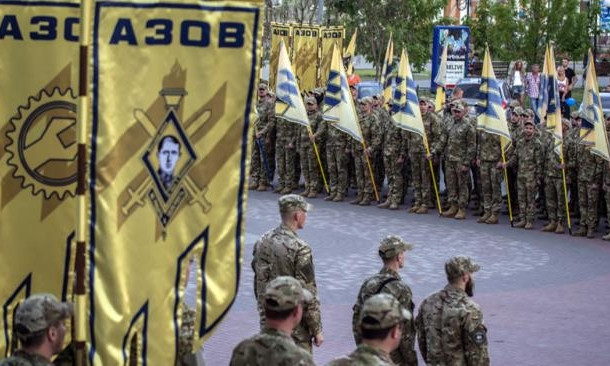 В США требуют включить полк "Азов" в список террористических организаций