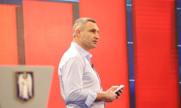 Виталий Кличко рассказал, когда школьники смогут вернуться за парты
