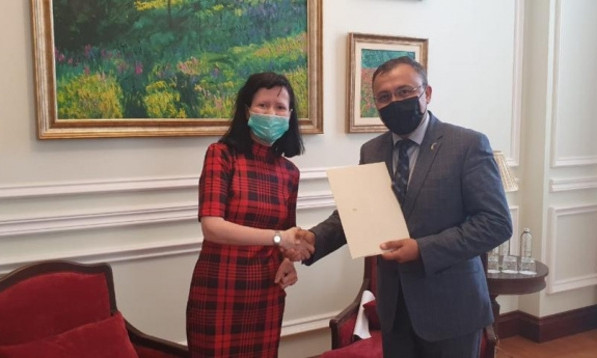 Европейское государство впервые открыло посольство в Украине