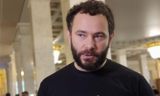 «Оставлю 30 гривен» - Александр Дубинский принципиально отказался закрывать счет в одном из украинских банков