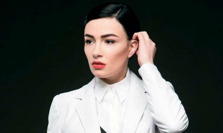 Встала й вийшла: співачка Приходько зі скандалом залишила студію "5 каналу"