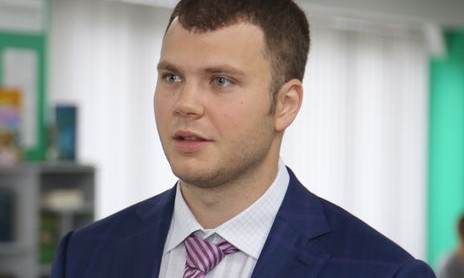 Министр инфраструктуры прокомментировал скандал вокруг своего зама Клитиной, якобы получившей должность через постель (ВИДЕО)