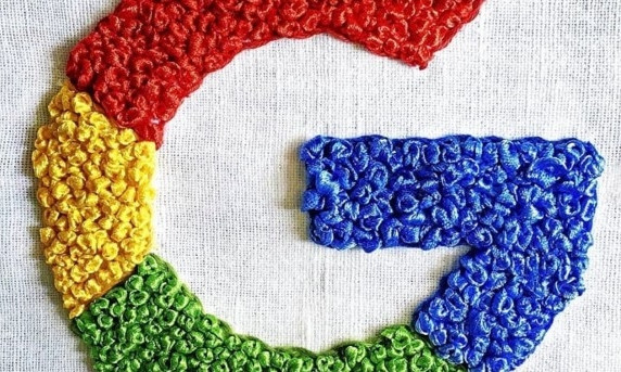 Вышивка криворожанки украсила логотип Google в соцсети