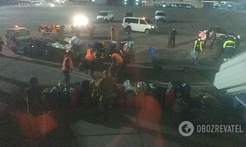 Украинцев, прилетевших ночью из Катара, держали в "заложниках" и не выпускали из аэропорта (ФОТО, ВИДЕО)