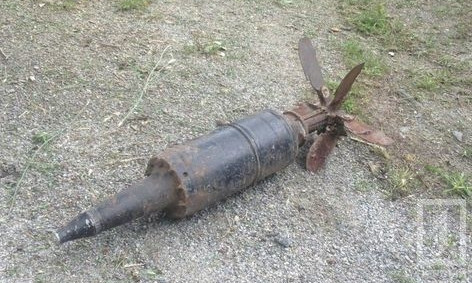 В Покровском районе Кривого Рога нашли копию танкового снаряда