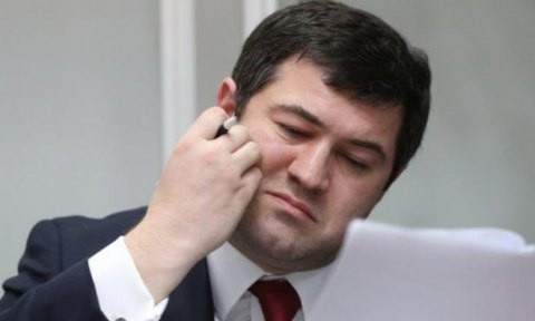 Нежданно освежился. Насирова облили водой в прямом эфире