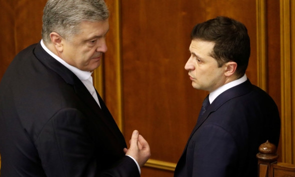 У Владимира Зеленского рассказали о том, будут ли закрывать телеканал «Прямой»