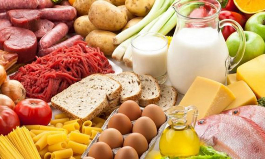 Основные торговые сети Украины снизили цены на продукты первой необходимости