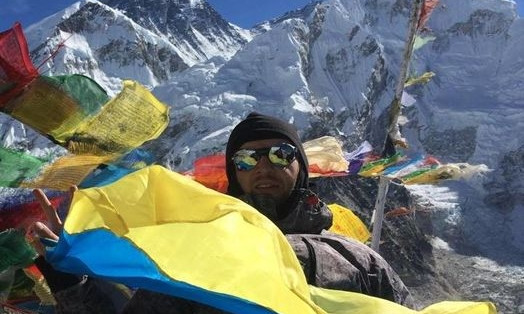 Українських альпіністів вертольотом евакуювали з Евересту: небезпечна висота