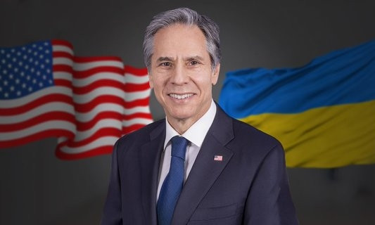 В аэропорту "Борисполь" приземлился самолет госсекретаря США: его встречал вип-кортеж (ВИДЕО)