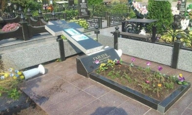 В Кривом Роге снова повалили памятники погибшим героям АТО