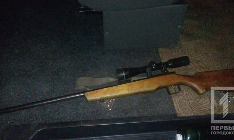 Бывший работник СБУ перевозил в автомобиле оружие