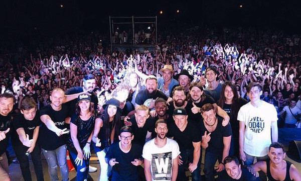 В воскресенье для криворожан выступили музыканты рок-группы Kutless