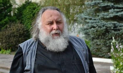 Священник публично назвал Владимира Зеленского "засранцем"