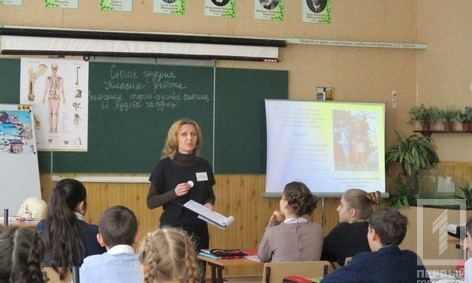 В Кривом Роге преподаватель биологии лицея № 81 завоевала титул "Учитель года"