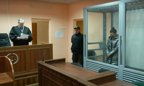Насиловала сына на камеру с двух лет: киберполицейские накрыли домашнюю порностудию