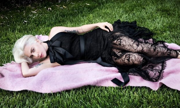 Леді Гага знялась в пікантній фотосесії для Vogue