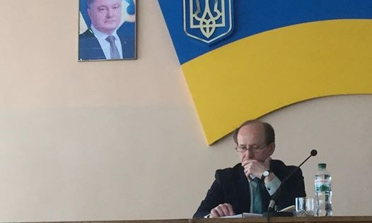 "Не знаю никакого статуса!", - глава Криворожского района отказался помогать родственникам пленных бойцов АТО