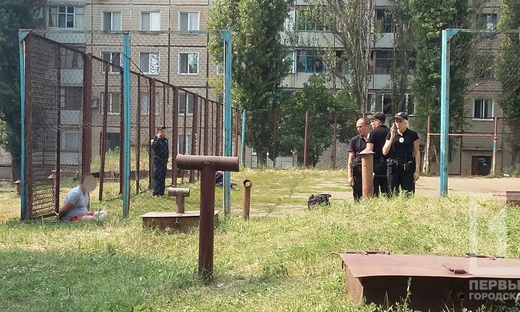В Кривом Роге мужчина напал на беременную сожительницу