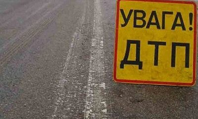 В Кривом Роге трамвай столкнулся с легковым автомобилем