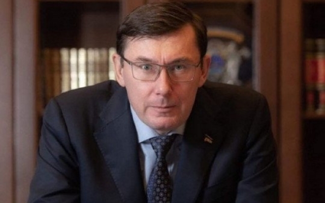 Юрий Луценко вернулся домой после онкологической операции, а его питомец приготовил ему сюрприз (ФОТО) Фото № 0 Юрий Луценко вернулся домой после онкологической операции, а его питомец приготовил ему сюрприз (ФОТО) Фото № 0