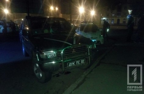 По Кривому Рогу разъежало авто с По Кривому Рогу разъежало авто с