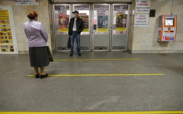 В Киеве и Харькове запустили метро: как первые пассажиры ехали в поезде (ФОТО, ВИДЕО) Фото № 9 В Киеве и Харькове запустили метро: как первые пассажиры ехали в поезде (ФОТО, ВИДЕО) Фото № 9
