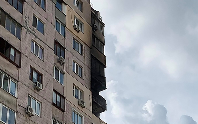 На Позняках вновь беда: на той же улице, где произошел ранее взрыв, загорелась многоэтажка (ФОТО, ВИДЕО) Фото № 0 На Позняках вновь беда: на той же улице, где произошел ранее взрыв, загорелась многоэтажка (ФОТО, ВИДЕО) Фото № 0