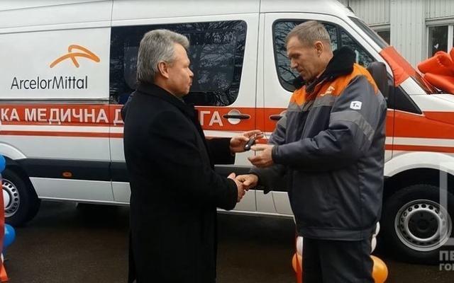В поликлинике АМКР появилась новая карета скорой помощи Фото № 5 В поликлинике АМКР появилась новая карета скорой помощи Фото № 5