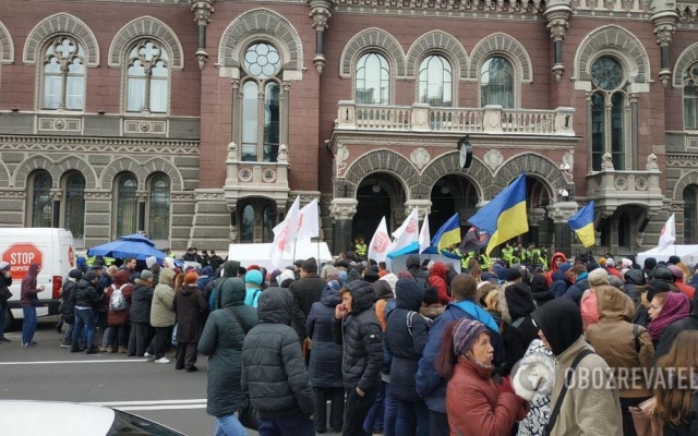 Пришли за бесплатным кофе и 400-ми гривнами: в Киеве раскрыли проплаченный митинг (ФОТО, ВИДЕО) Фото № 0 Пришли за бесплатным кофе и 400-ми гривнами: в Киеве раскрыли проплаченный митинг (ФОТО, ВИДЕО) Фото № 0