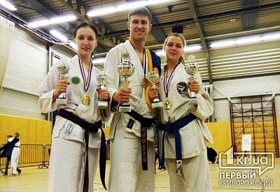 Криворожские спортсмены обошли Бельгию и Нидерланды на Чемпионате Европы по рукопашному бою Фото № 0 Криворожские спортсмены обошли Бельгию и Нидерланды на Чемпионате Европы по рукопашному бою Фото № 0