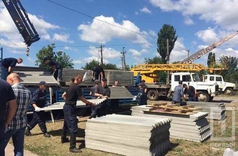 В Кривом Роге первые 25 человек, пострадавшие от урагана, получат материальную помощь из местного бюджета Фото № 0 В Кривом Роге первые 25 человек, пострадавшие от урагана, получат материальную помощь из местного бюджета Фото № 0