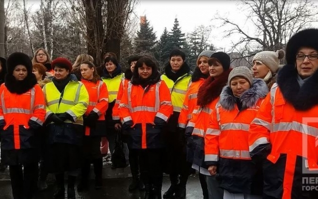 В поликлинике АМКР появилась новая карета скорой помощи Фото № 4 В поликлинике АМКР появилась новая карета скорой помощи Фото № 4