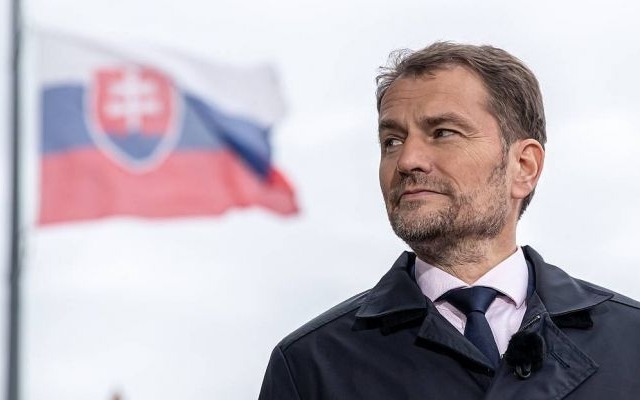 Премьер-министр Словакии «пообещал» России отдать Закарпатье в обмен на вакцину Фото № 0 Премьер-министр Словакии «пообещал» России отдать Закарпатье в обмен на вакцину Фото № 0