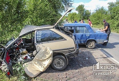В Кривом Роге произошло смертельное ДТП Фото № 0 В Кривом Роге произошло смертельное ДТП Фото № 0