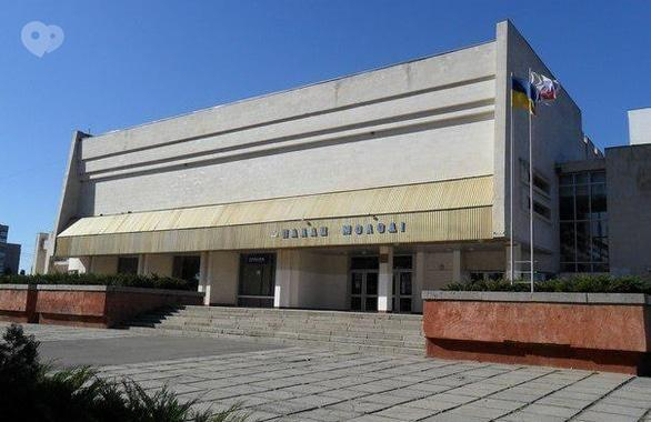 Директор черкасского Дворца молодежи попала в скандал из-за высказываний по поводу иностранных имен детей Фото № 0 Директор черкасского Дворца молодежи попала в скандал из-за высказываний по поводу иностранных имен детей Фото № 0