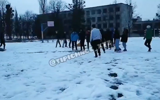В Харькове дети устроили массовое побоище (ФОТО, ВИДЕО 18+) Фото № 1 В Харькове дети устроили массовое побоище (ФОТО, ВИДЕО 18+) Фото № 1